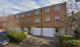 21 Lancelot Road